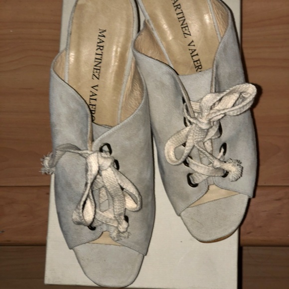 Ecru (Cream) Suede Slide, 8B ,NEVER WORN - Picture 3 of 3